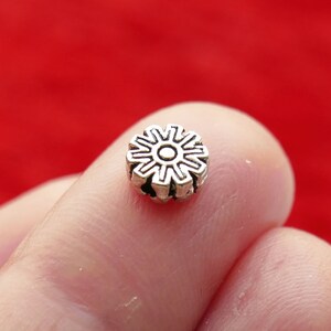 10x Flower Charm Metal Beads, Antique Silver Tone J063