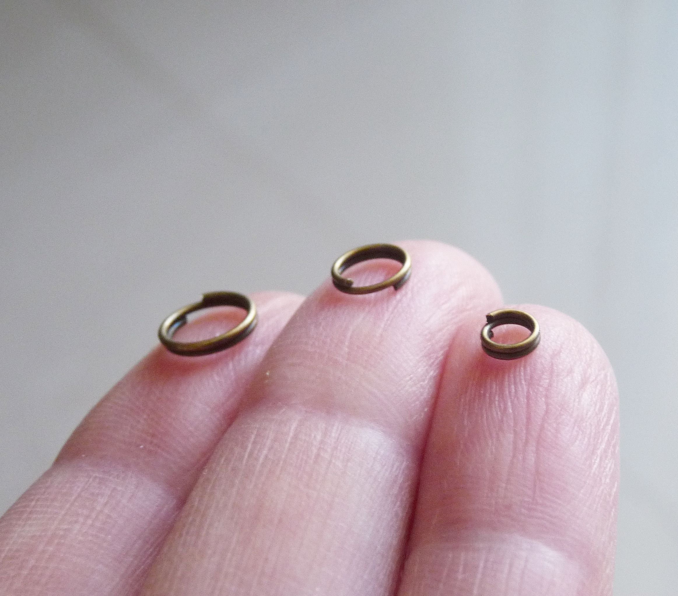 100 x 8mm Stainless Steel Jump Rings - Offset