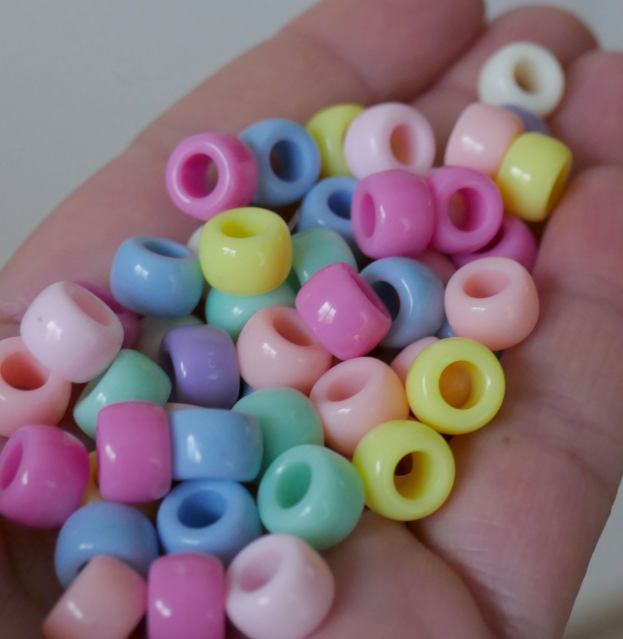 Pony Beads, 9x6mm, Opaque Light Pink (650 Pieces)