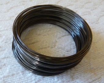 20/50 fils ronds noirs pour bracelets à mémoire de forme, acier 0,6x55 mm pour perles en bronze