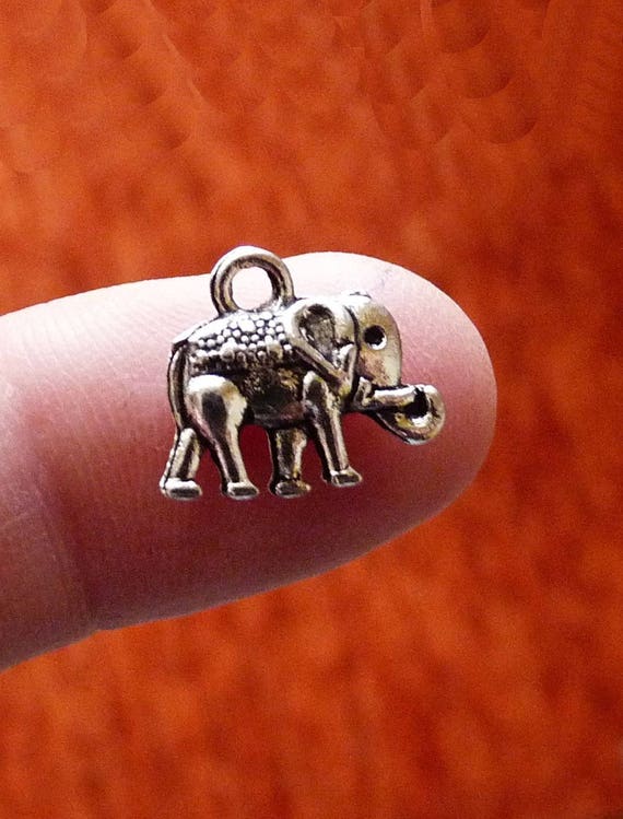 30x Elephant Bulk Charms, 2 Sided Antique Silver Tone U151