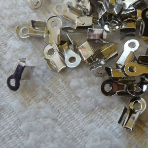 20/50/100x Fold Over Cord Tip Crimp Ends, Silver tone Cord Ends with Loop B329