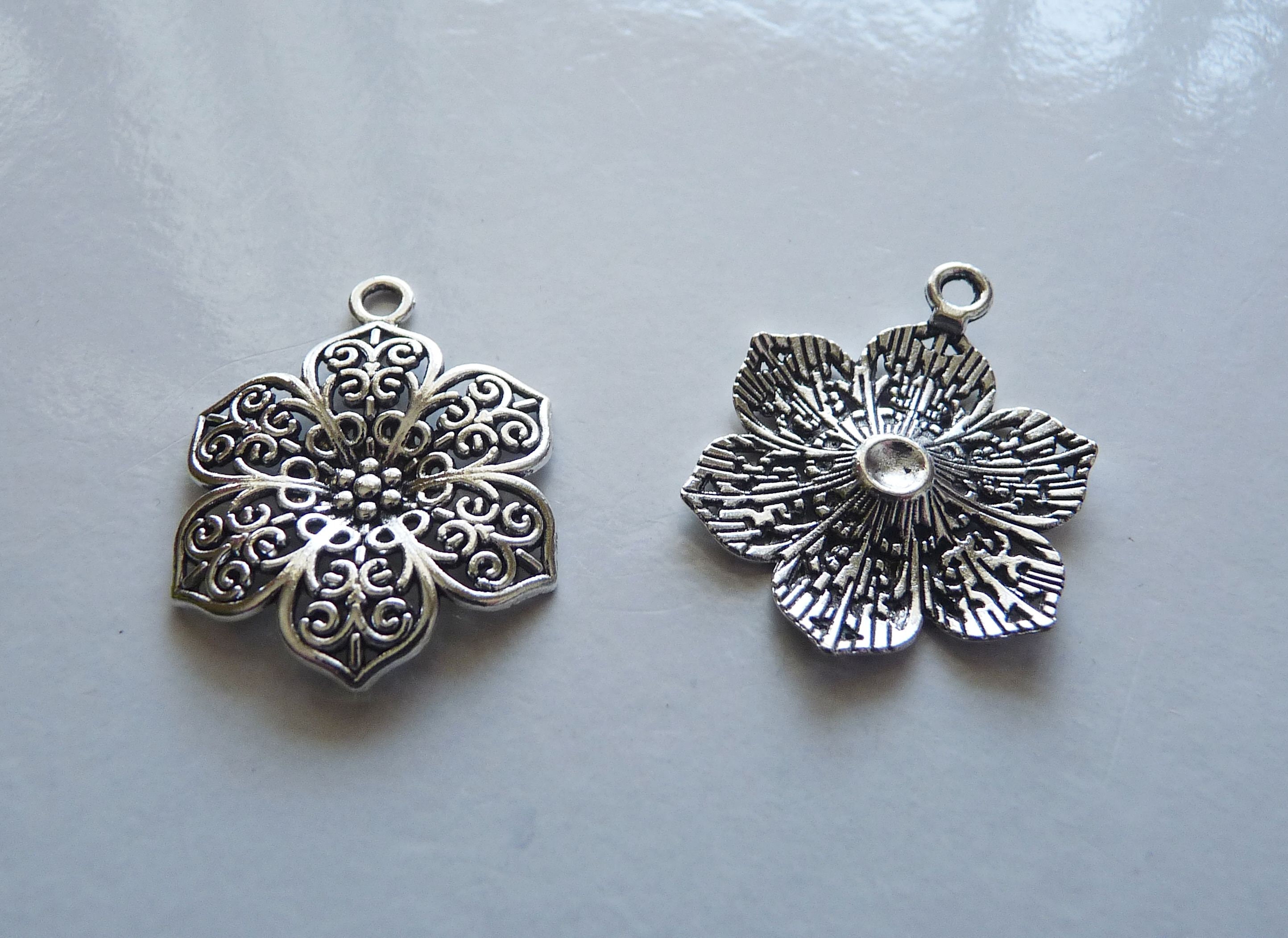 Pendentif Fleur de naissance argent - Éclat de Pensées