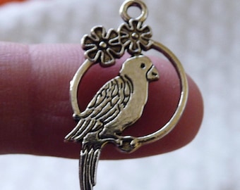 4/8x Parrot Bird Charms, Antique Silver Tone Double Sided Necklace Pendant U131