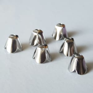 10x Flower Bead Caps, Silver Tone Beading Supplies C547