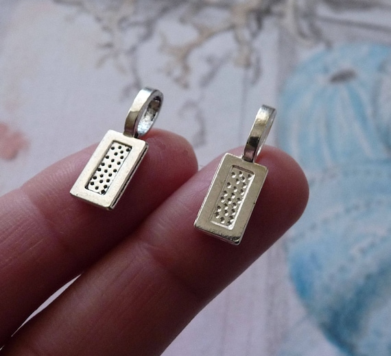 Charming Beads Packet of 4 x Platinum Brass 7 x 21mm Glue on Pinch Bails For Pendants Y04455