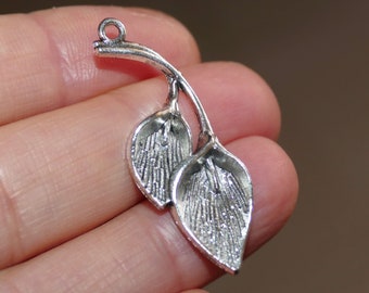 4x Calla Lily Charm, Antique Silver tone Flower Pendant  D259