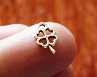 5/10x Klöver Lyckoberlock, Antik Silverton Fyra Blad Små Hängen C157