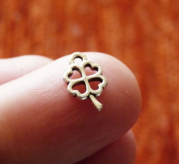 Shamrock charms best sale bulk