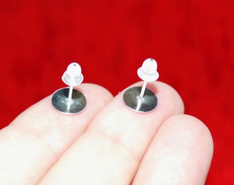 50x pendientes hipoalergénicos de acero inoxidable en tono plateado, 3mm/4mm/5mm/6mm/8mm/10mm/12mm, postes traseros de almohadilla plana en blanco