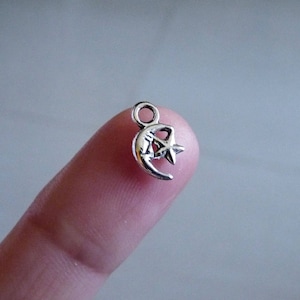 25x Moon Bulk Charms, Antique Silver Tone Small Pendants U154