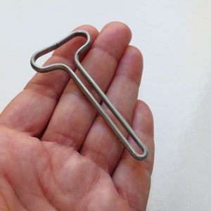 Tubenquetscher aus Metall: Müheloses spender für Zahnpasta, Kleber, Farbtubes, Bastelbedarf J061