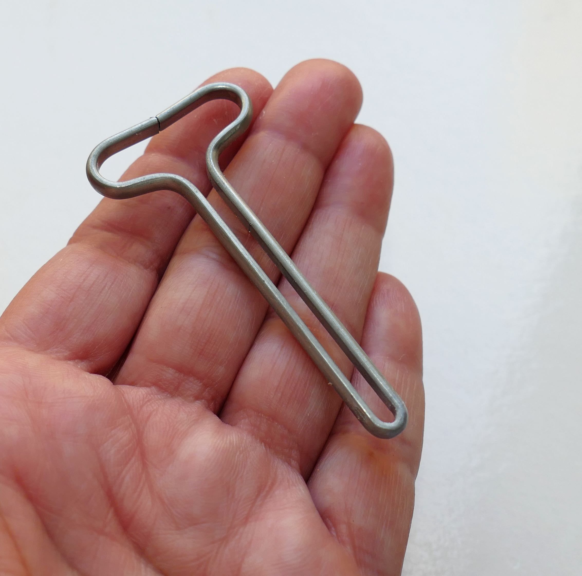 Metal Tube Squeezer: Effortless Dispensing for Toothpaste, Glue