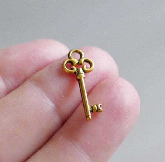 Key charms shop