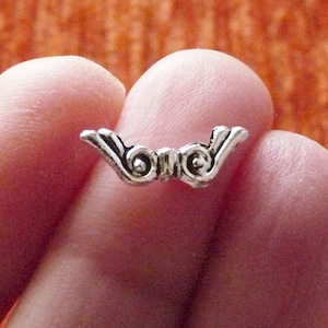 10x Angel Wing Charm Spacer Beads, Antique Silver tone Metal Beads C152