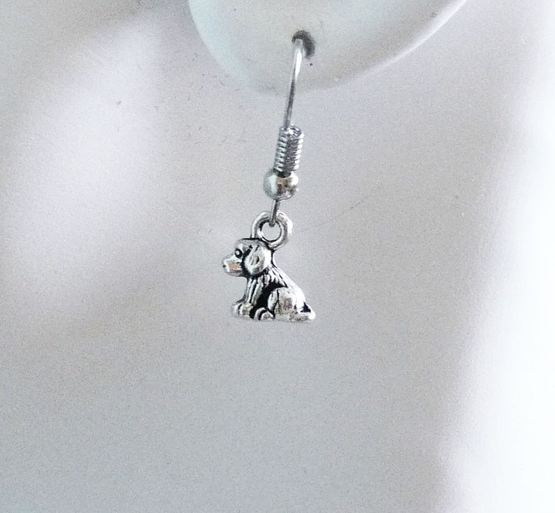 Rubber Backs Dog Earrings 3D Puppy Spaniel Charm Earrings Hypoallergenic Fish Hook Earrings Tiny Dog Charm Earrings C245