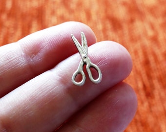 30x Scissors Bulk Charms, Antique Silver Tone Metal Hair Dresser Pendants C808