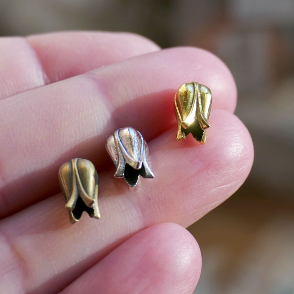 8x Flower Bud Charm Bead End Caps, Gold /Silver/Antique Bronze Metal Tassel End Caps, Beading Supplies G103