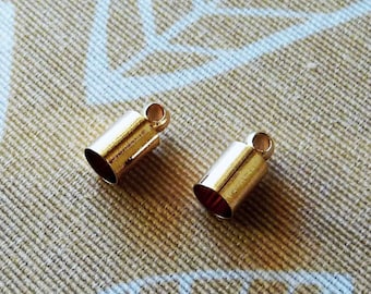 10 tapones de extremo Kumihimo en tono dorado que se ajustan a cordones de cuero redondos de 4 mm con pegamento C230