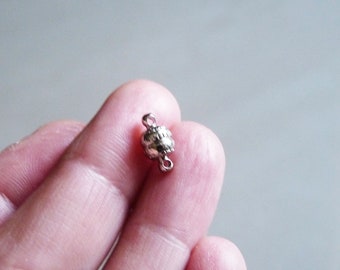 2x Ball Magnetic 6mm Clasps, Silver Tone Closure  for Jewelry C273