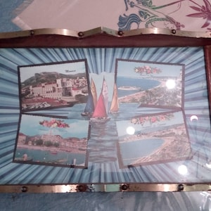 plateau en bois et verre avec cartes postale Nice Cannes Menton Monaco