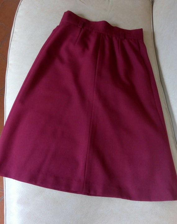 reproduction 50s burgundy skirt - image 2