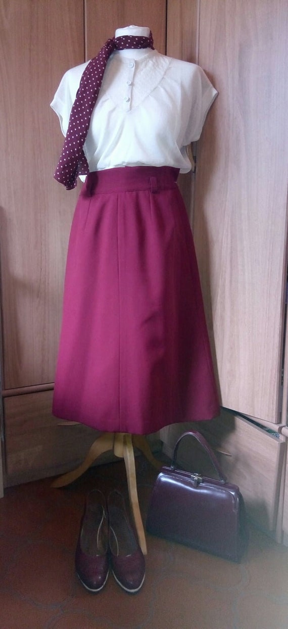 reproduction 50s burgundy skirt - image 1