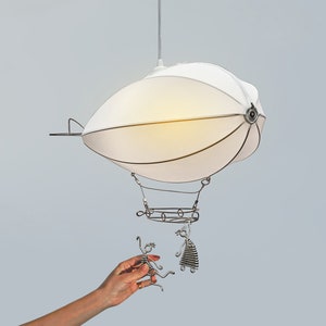Zeppelin Pendant Light Shade, Fabric Dirigible Lamp, Personalized Gift bild 3