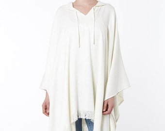 Caftan marocain blanc, longue capuche, poncho en tricot, mélange lin/coton, châle de plage naturel, haussement d'épaules d'été, tenues de plage bohèmes, cadeaux