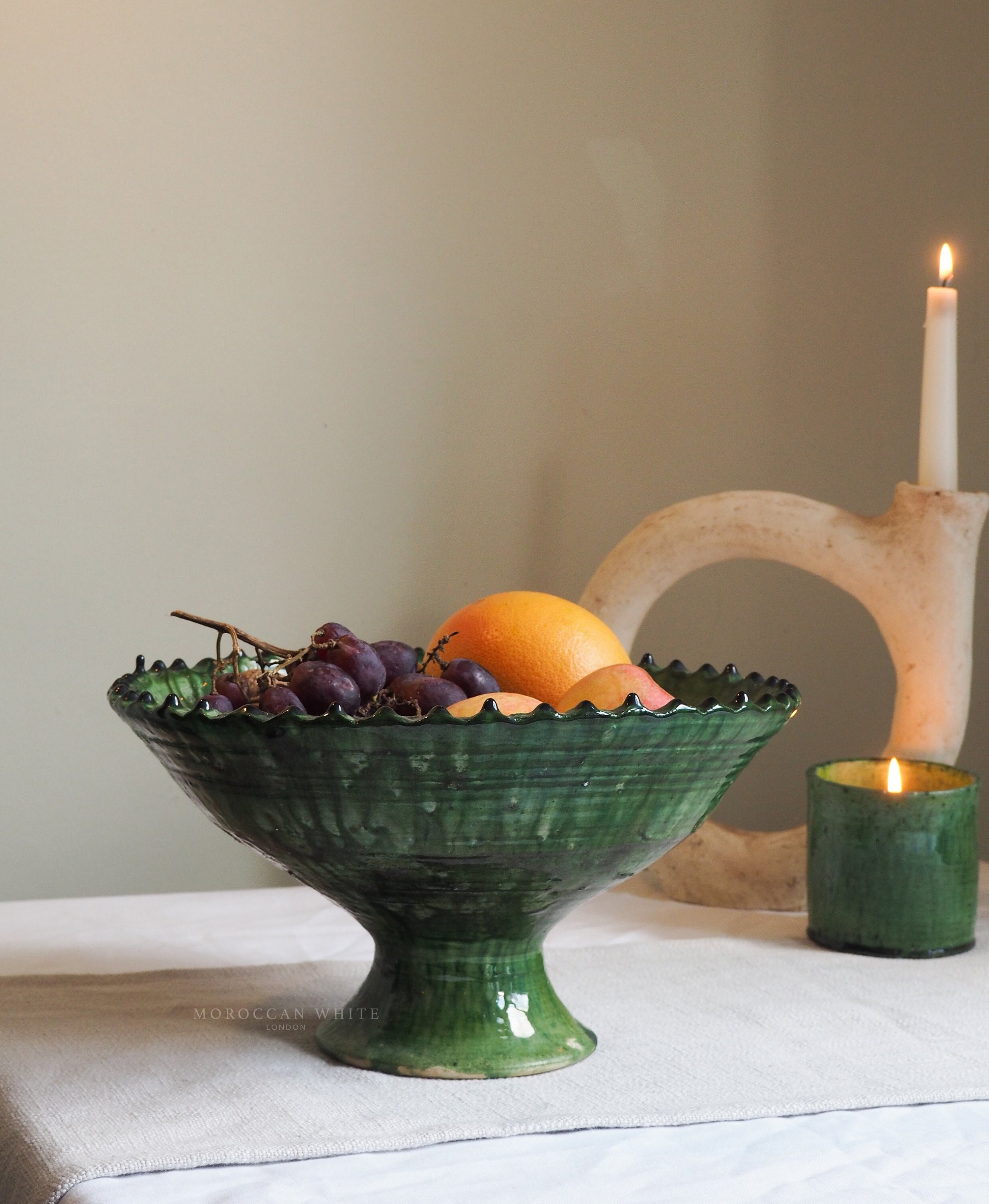 Marokkanische Vintage Tamegstrecke Wasserfall grün glasierte gezackte Rand Sockel Obstschale, handgemachte Keramik Servierschale, Wohnkultur