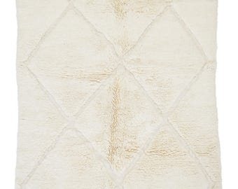 SUMMER SALE Medium verzonken ruit berbertapijt 230 x 150 cm handgeweven wol, boho vloerkleed, uniek, wit hoogpolig vloerkleed