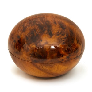 NEUZEITANGEBOT: Elegante, handgeschnitzte marokkanische Schale aus Thuya-Holz, handgefertigte Aufbewahrungsschale aus Kieselsteinen, Schmuckkästchen
