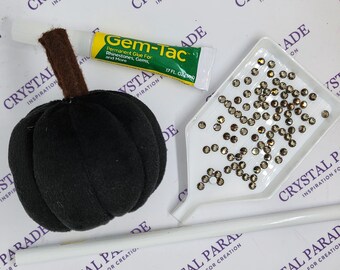 Zodiac Pumpkin Blinging Kit - Cauldron Black - DIY Craft Kit with Crystals for Halloween, Autumn  and Fall Decorations | Spooky Craft