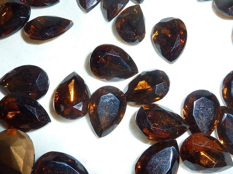 Pack of 6. Preciosa Vintage Pointy Pearshape Crystals Smoked Topaz 14 x 10mm