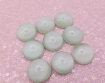 Preciosa Vintage Round Cabochons - Moonshine Green | Perfect for costume design, nail art, jewellery making, craft projects and more!