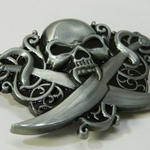 Vampire Pirates Pewter Skull Metal Belt Buckle - Specialty Metal Mans Belt Buckles - Unique Crossed Swords Vampire Pirate Belt Buckle #B606