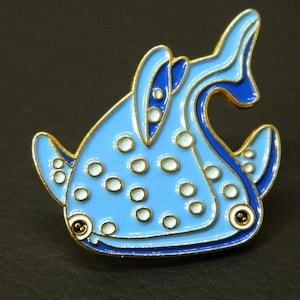 Cute Blue & Gold Whale Shark Enamel Lapel Pin - Kids Spotted Whale Shark Accessory Brooch Pin - Creative Fashion Brooch Lapel Pin BB121