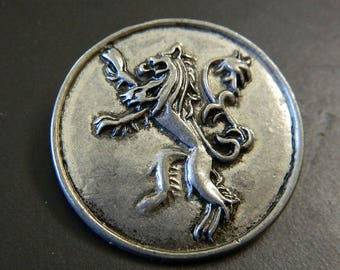 Gray Pewter GoT House Lannister Banner-Man Pin - Game of Thrones Lannister Golden Lion - Silver Gray Westeros Casterly Rock Lapel Pin #B677