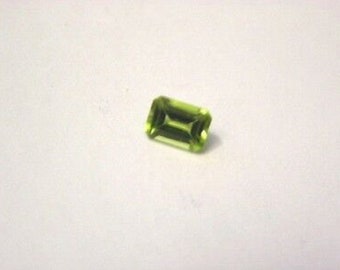 Peridoto rettangolo sfaccettato pietra preziosa taglio smeraldo peridoto gemma 10 x 12 mm C18G Peridoto rettangolo sfaccettato pietra preziosa taglio smeraldo peridoto gemma 10 x 12 mm C18G
