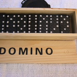 Dominoes game 28 piece in wooden box