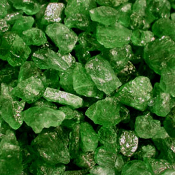 Tsavorite green garnet crystal mixed gem grade 5-15mm 50 carat lots