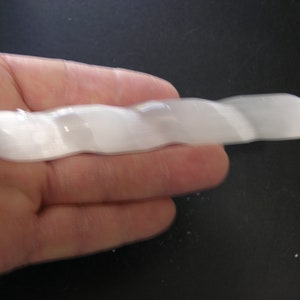 Selenite polished spiral massage wand 5-6 inch long 1 inch wide
