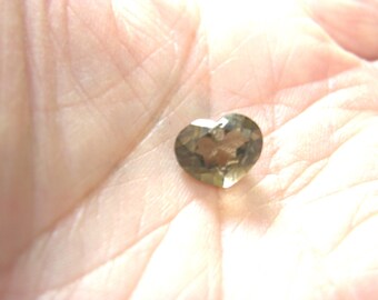 Smoky quartz faceted gemstone/pendant/bead 12mm heart cut