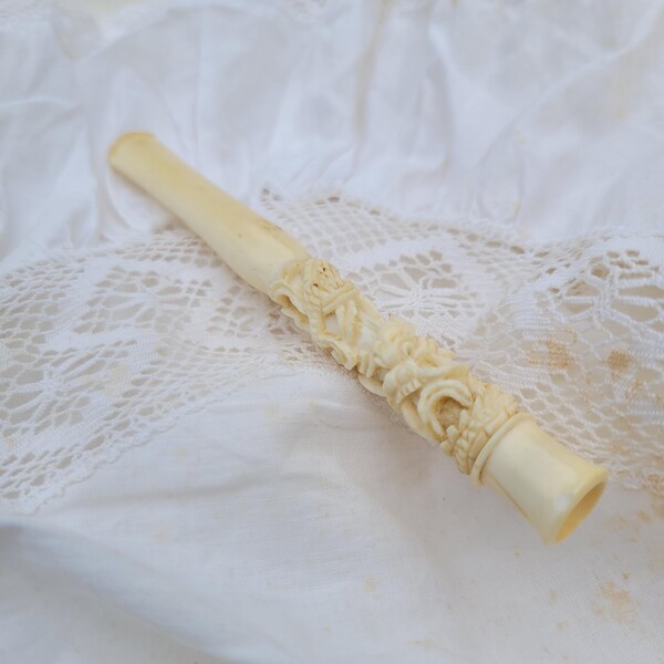 Antique Japanese Hand Carved Bone Dragon Cigarette Holder