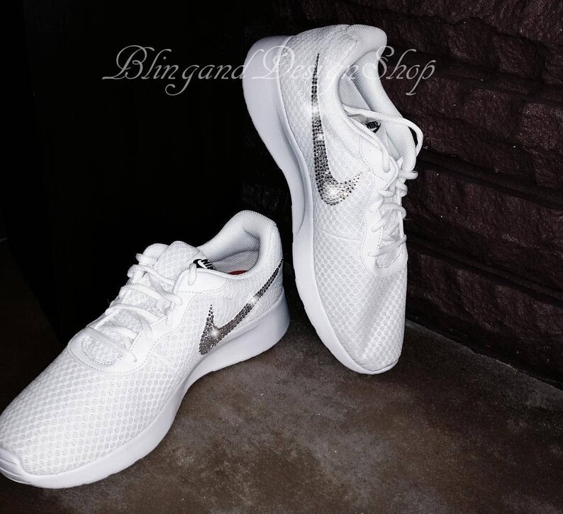 women's tanjun sneaker