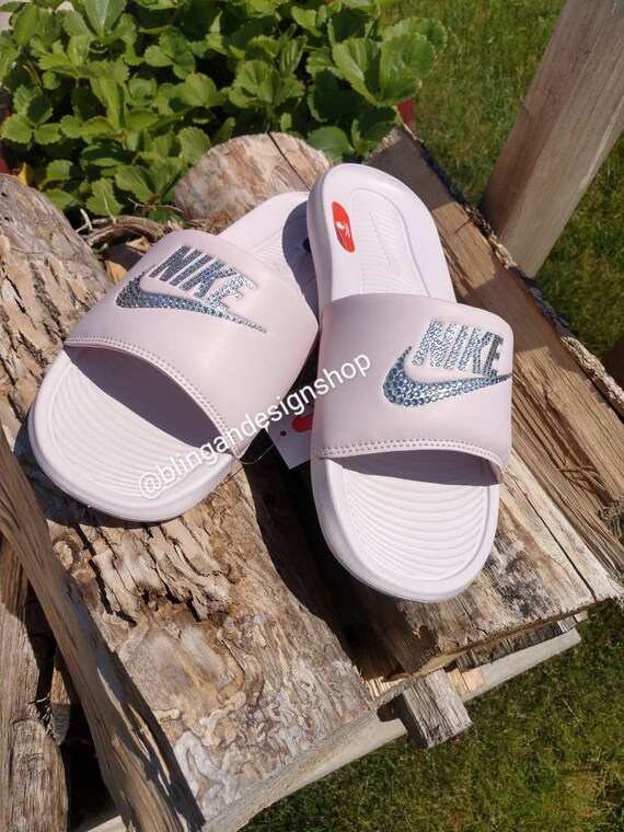 nike slides 8.5