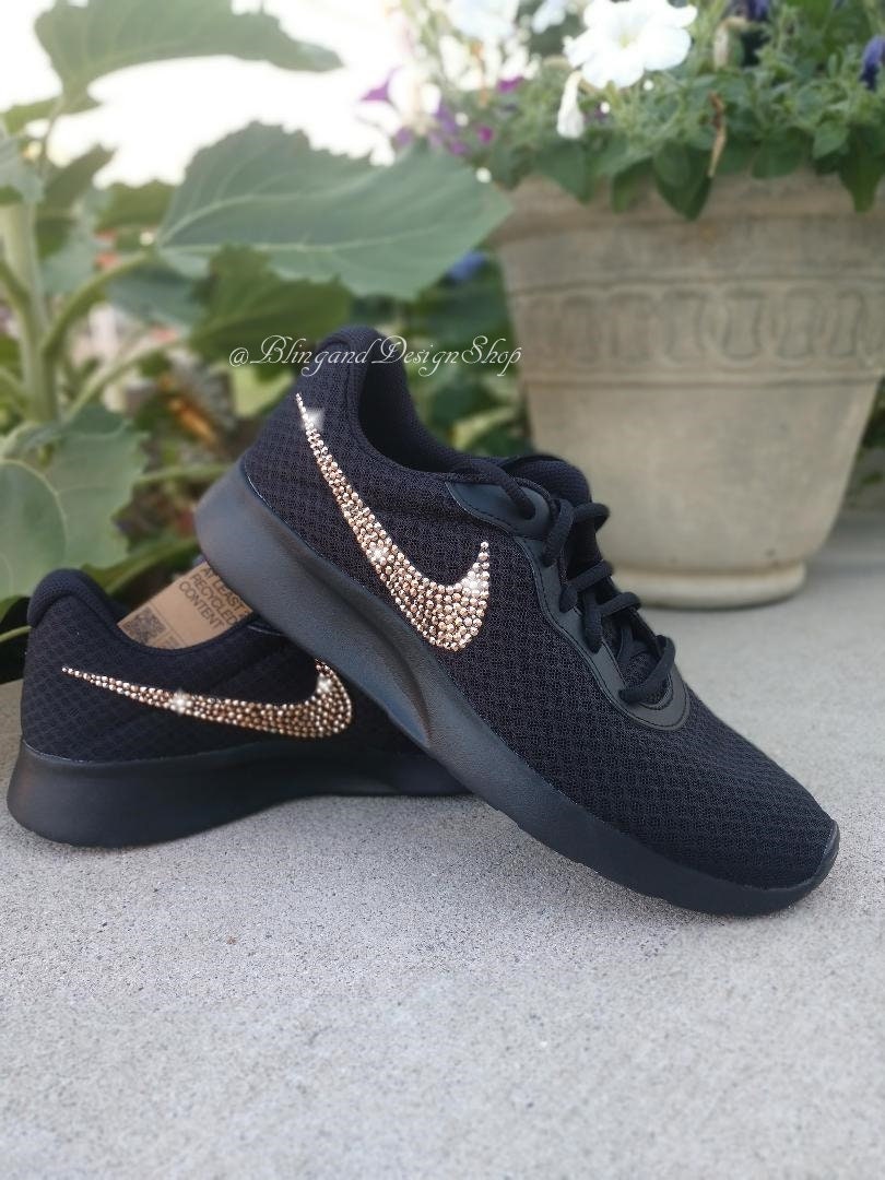 nike tanjun rose gold