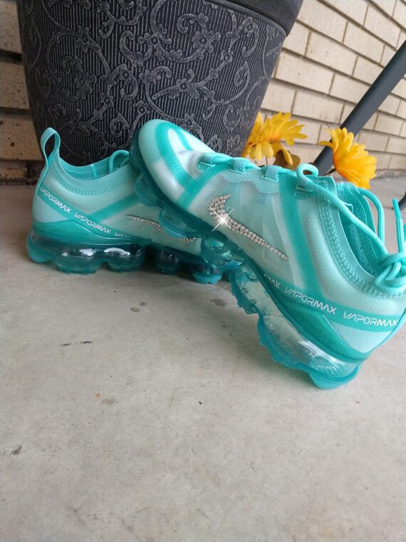 can you put vapormax in the washing machine