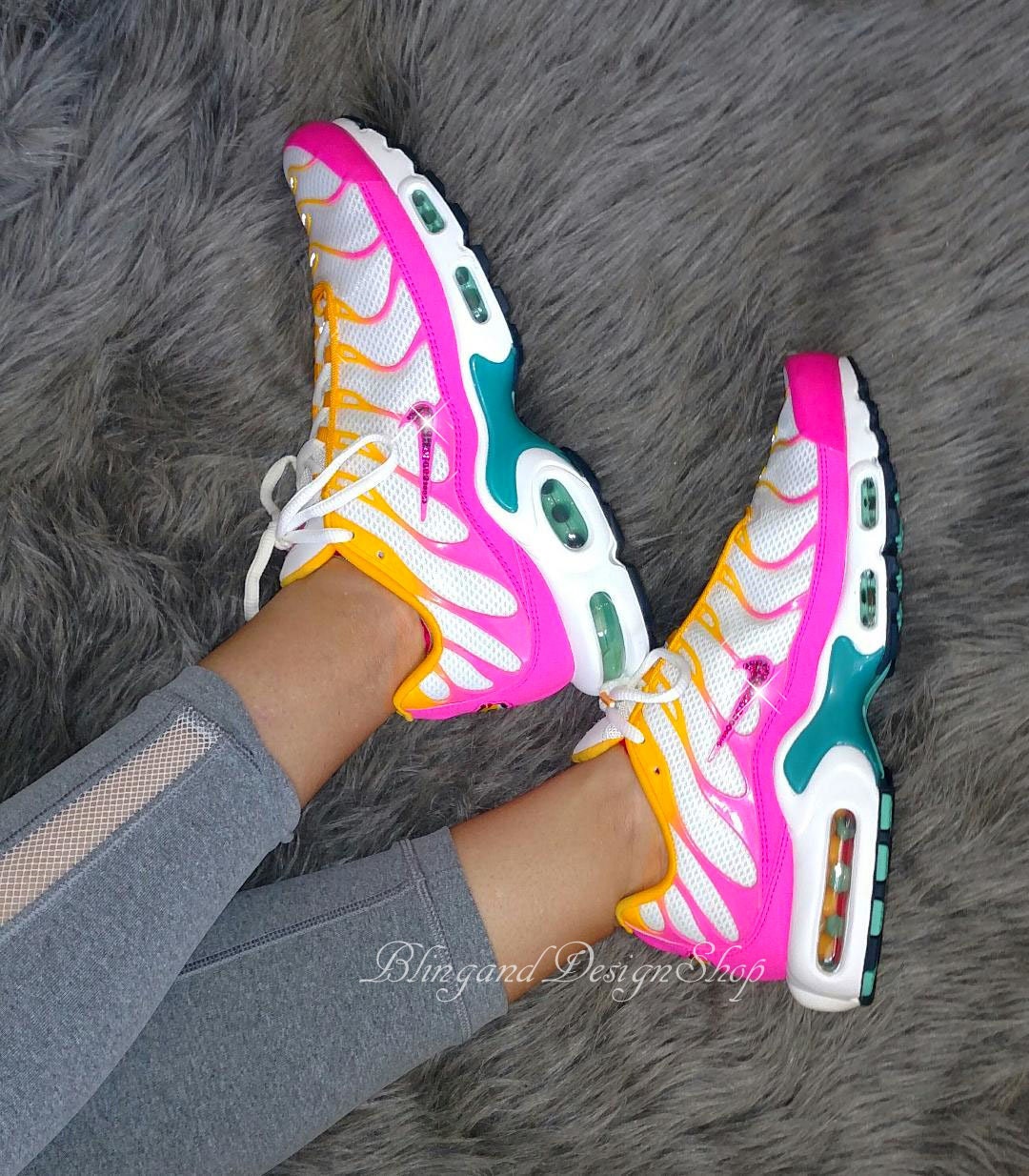 Nike Air Max Plus Pink White Sneakers 