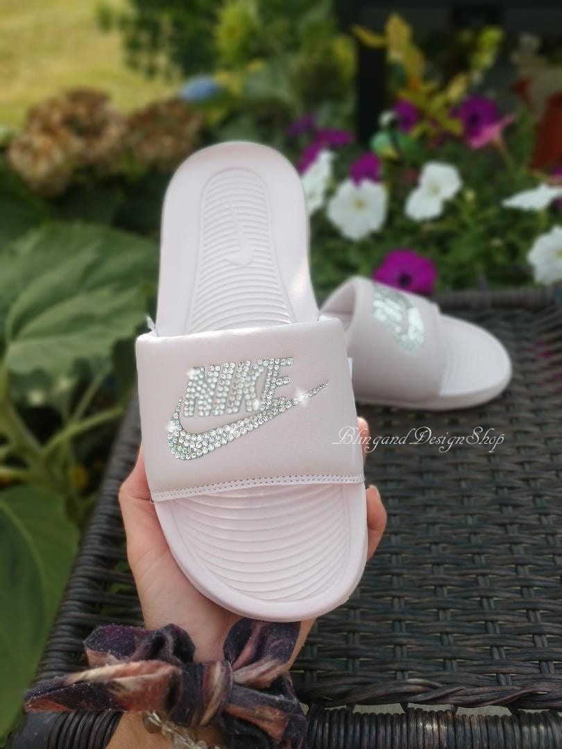 pink nike slide sandals